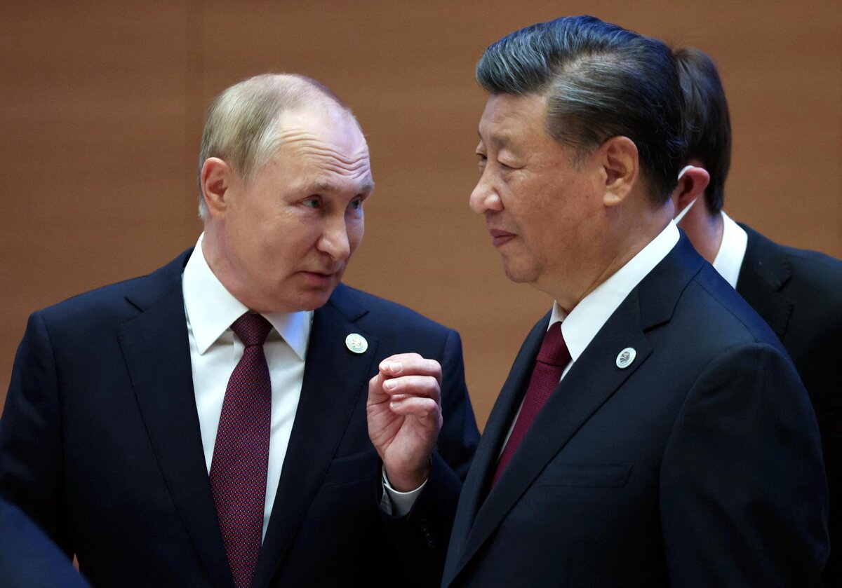На саммите Президент России Владимир Путин встретился с лидером Китая Си Цзиньпином