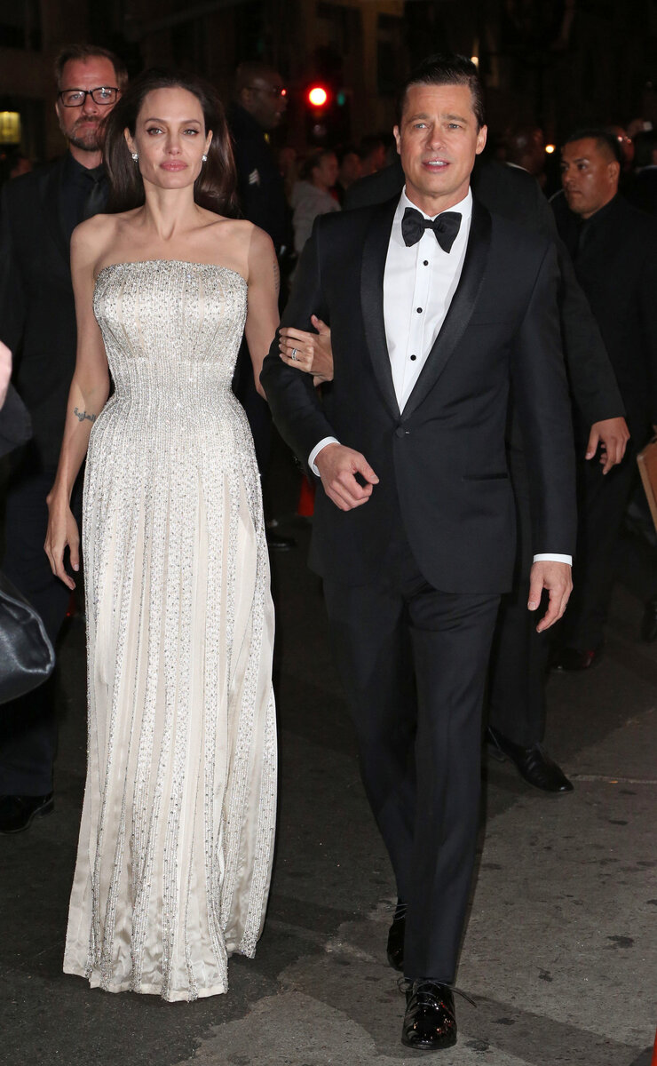    Анджелина Джоли оскорбила Брэда ПиттаLegion-Media