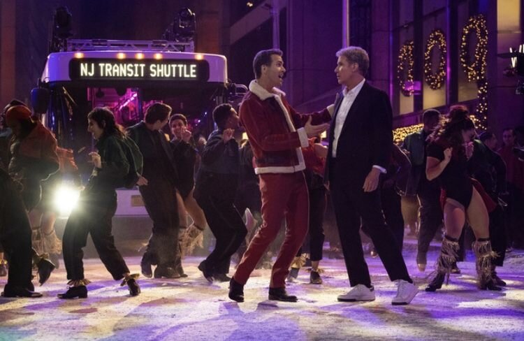 кадр из фильма "В духе Рождества"