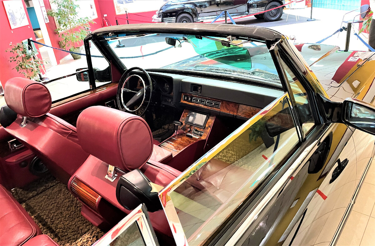 ЗИЛ-4104 кабриолет