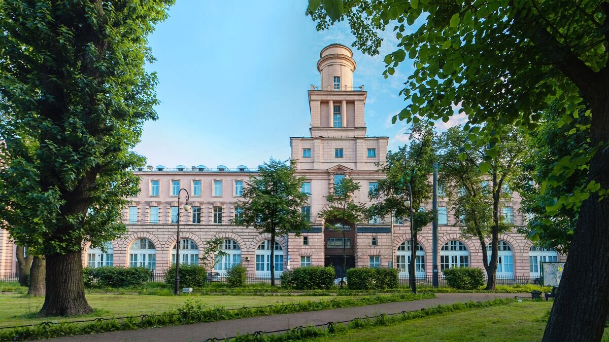    Главный корпус Университета ИТМО на Кронверкском проспекте, 49CC BY-SA 4.0 / ITMO University /