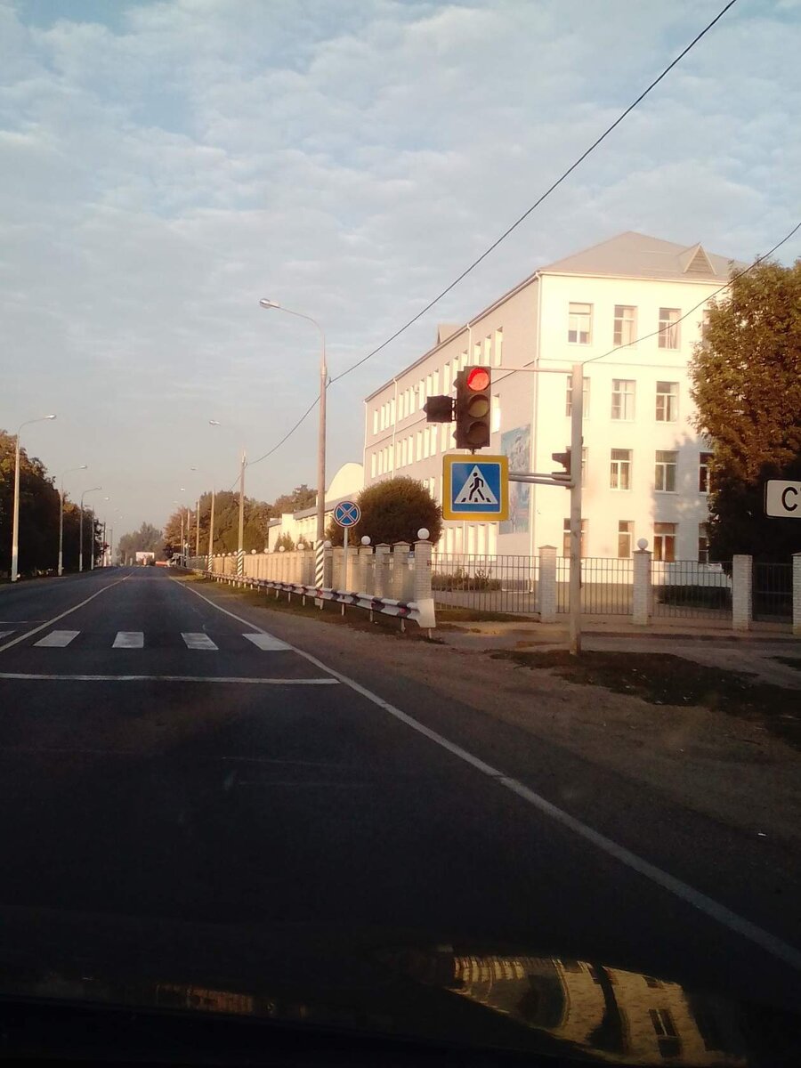 Школа в которой учился старший сын. Фото автора