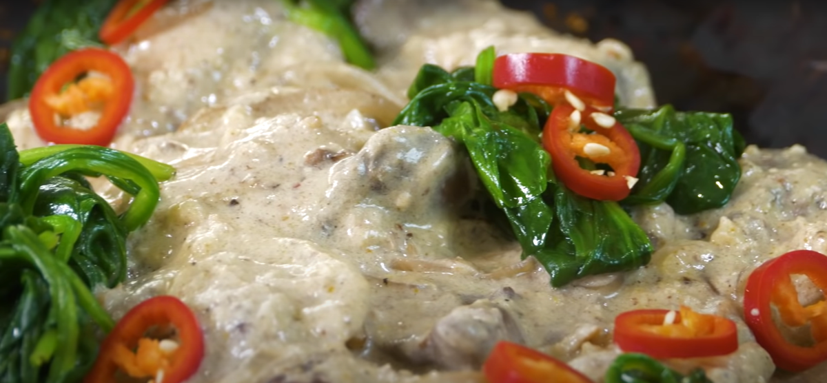 Куриная печень со шпинатом