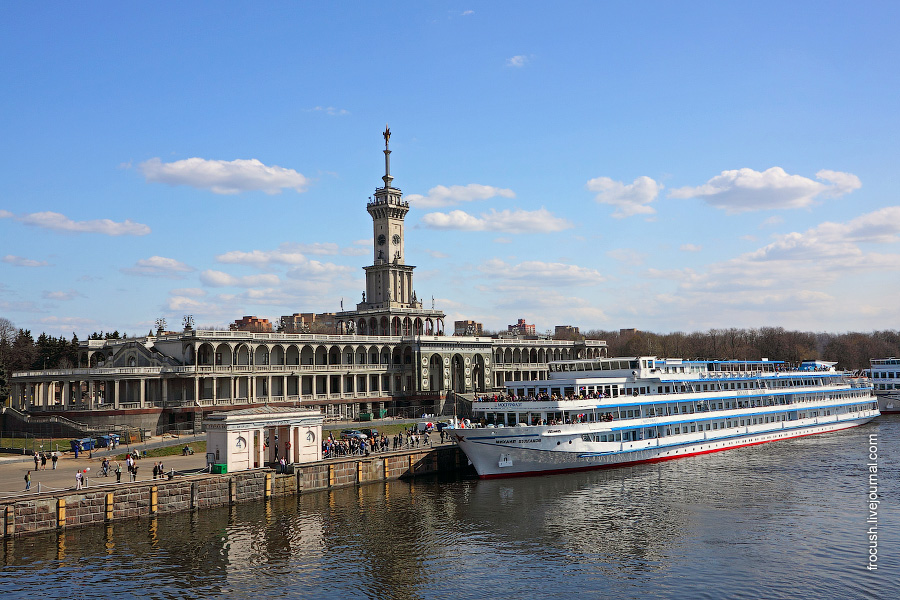 Теплоход речной порт москва. Северный Речной порт и Речной вокзал. Речной порт Москва Речной вокзал. Порт пяти морей Северный Речной вокзал. Северный Речной порт Москва.