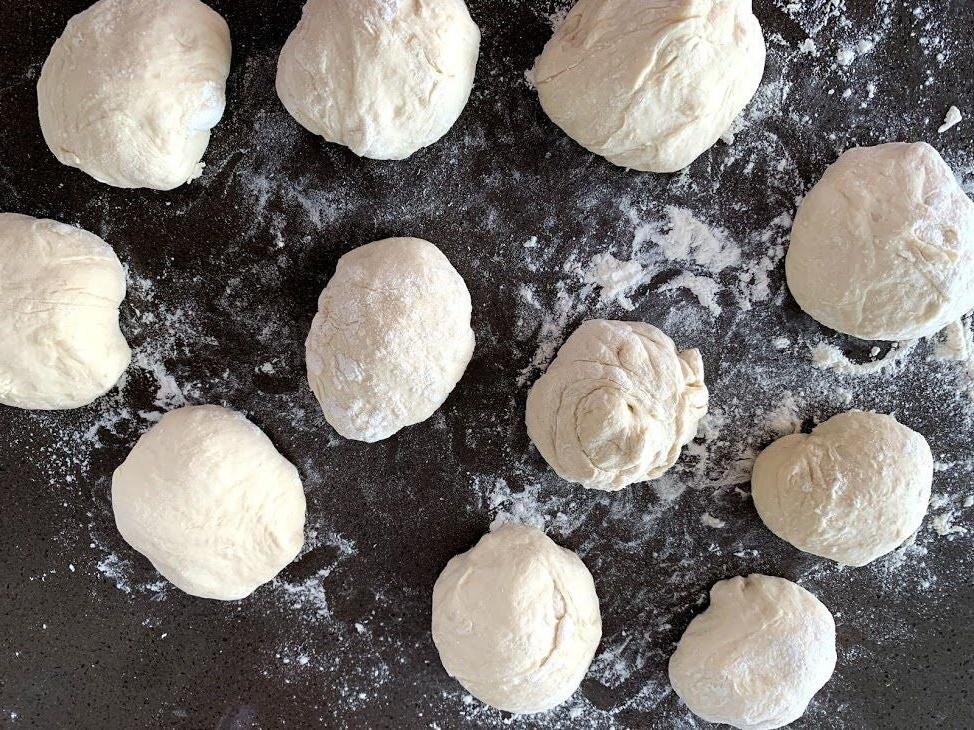 воздушные лепешки на сковороде на скорую руку. названия лепешек. тесто рецепты для хлебопечки. (чалпак, шелпек). тест лепешки какой.