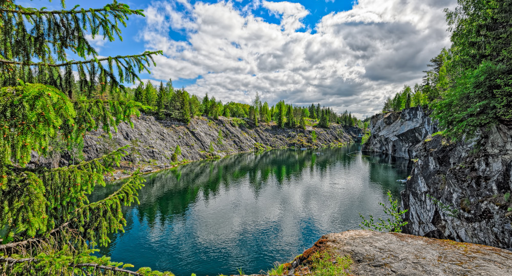 Самые популярные однодневные автобусные экскурсии из Петербурга: здесь должен побывать каждый