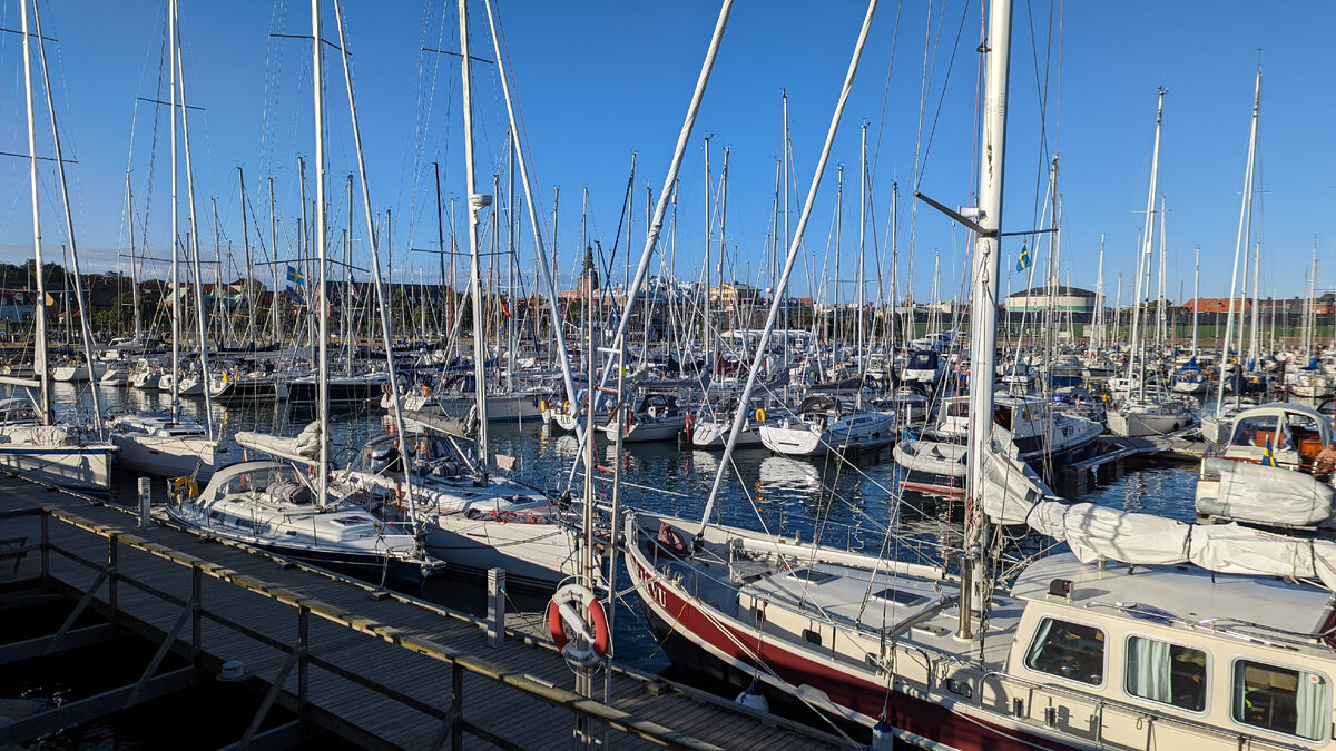 Порт Ystad в пик сезона