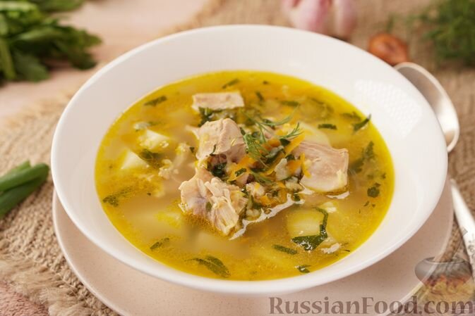 курица, булгур, картофель, лук репчатый, морковь, чеснок, лавровый лист, зелень петрушки, соль, перец чёрный молотый, масло растительное, вода