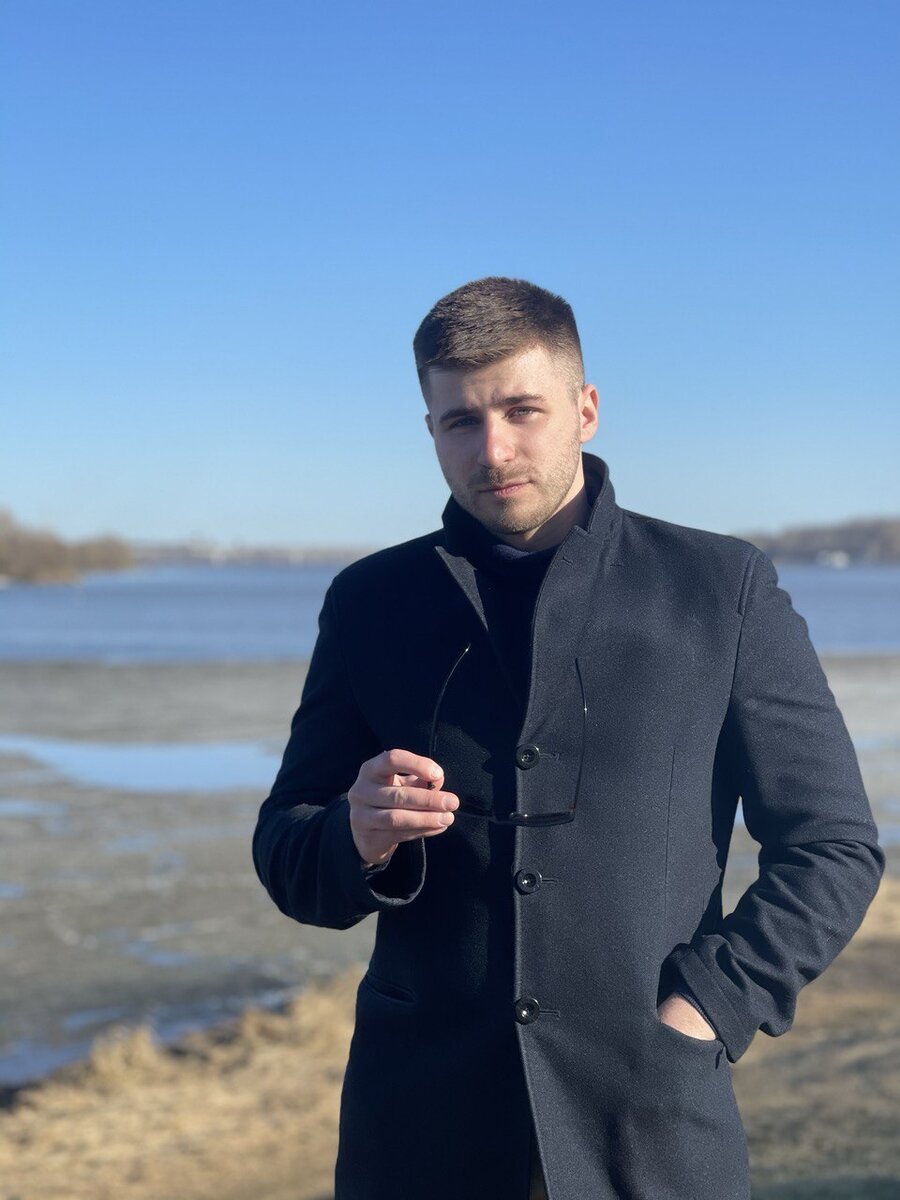 Автор канала, Магистр права- Илья Сергунин 
