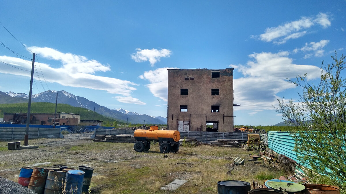 Усть нера сайты. Усть нера сайты. Якутия поселок усть нера. Усть нера сайты. Усть нера сайты.