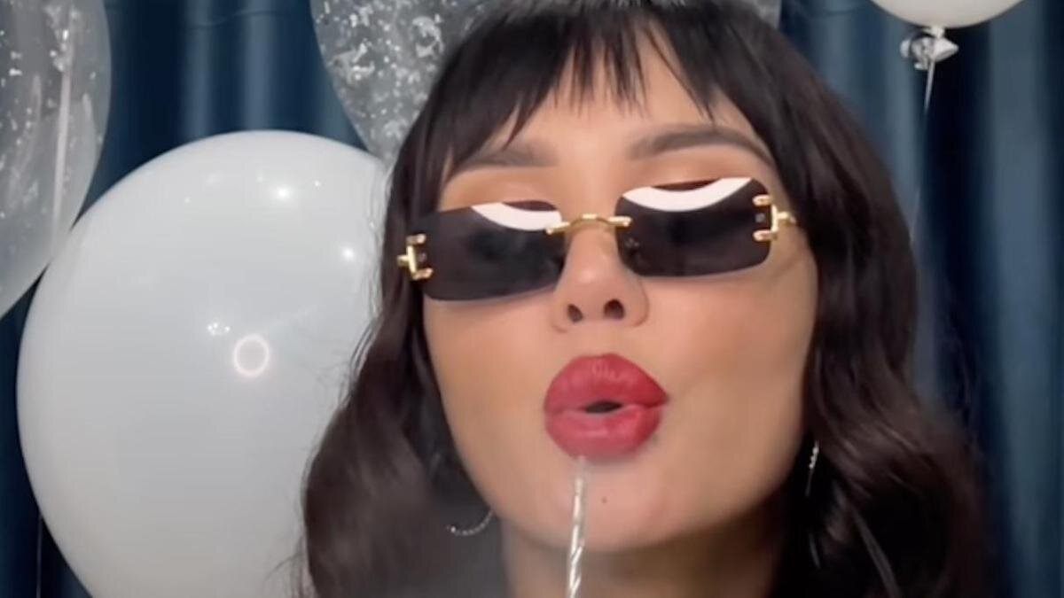    Жания Джуринская:instagram.com/djurinskaya