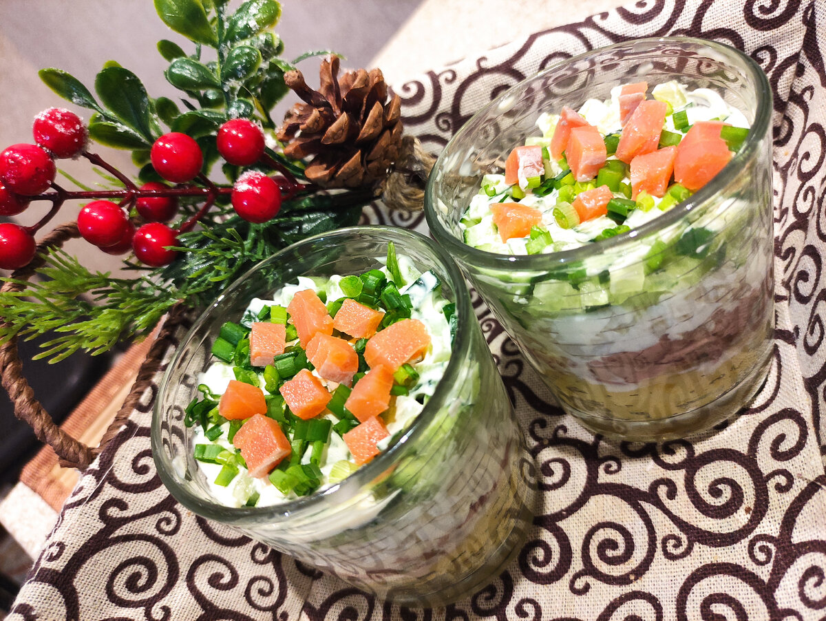 Салат с печенью трески