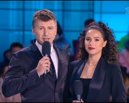 Ведущие шоу Алексей Ягудин и Алина Загитова
