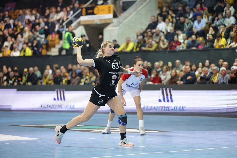     Уже в понедельник дончанки сыграют с китаянками. Фото: пресс-служба ГК "Ростов-Дон"