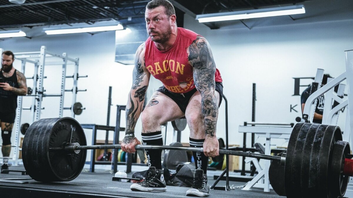     В краевом центре завершается чемпионат по пауэрлифтингу. Участие принимают порядка 130 атлетов со всего Дальнего Востока.