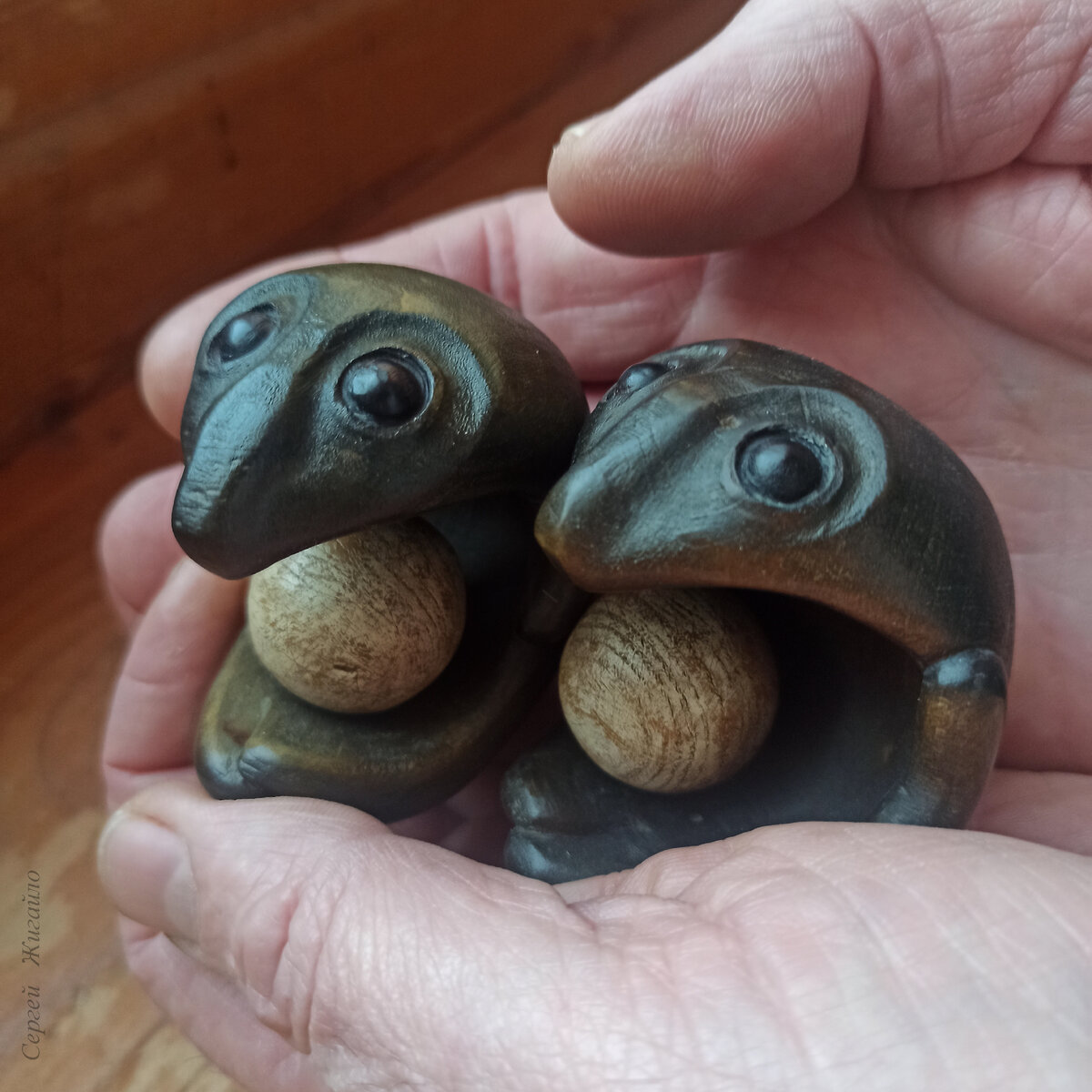 "Два братца - "худой" Йофи и обычный Йофи 