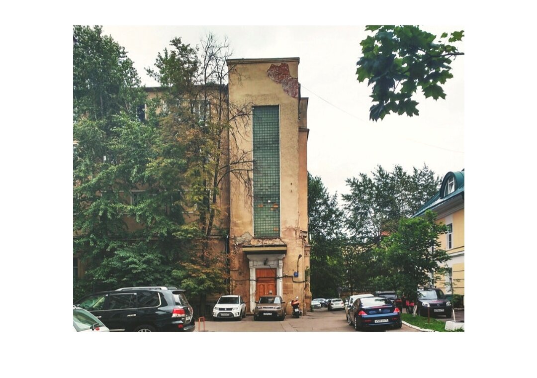 Подсосенский переулок, 21, строение 3. Фото с сайта https://pryanichkyband.com.