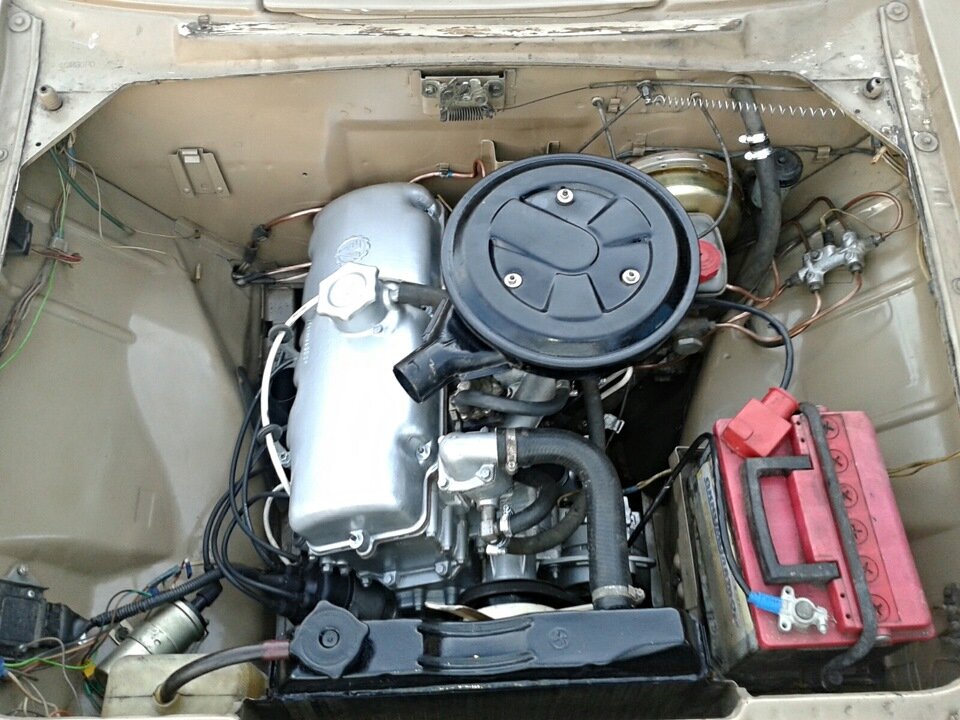 Старенький Москвич-2140 оснастили двигателем BMW
