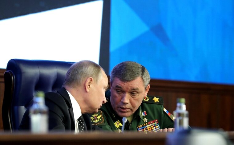    Ни одно решение по СВО не принималось без ведома Путина, пояснил Виктор Литовкин
