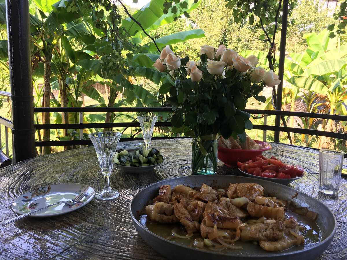 Столы с керамической плиткой для кухни