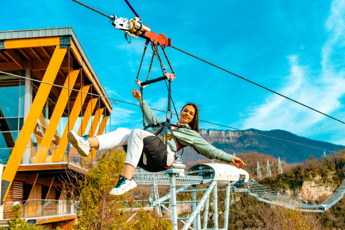 Zipline — полетай над Ахштырским ущельем!