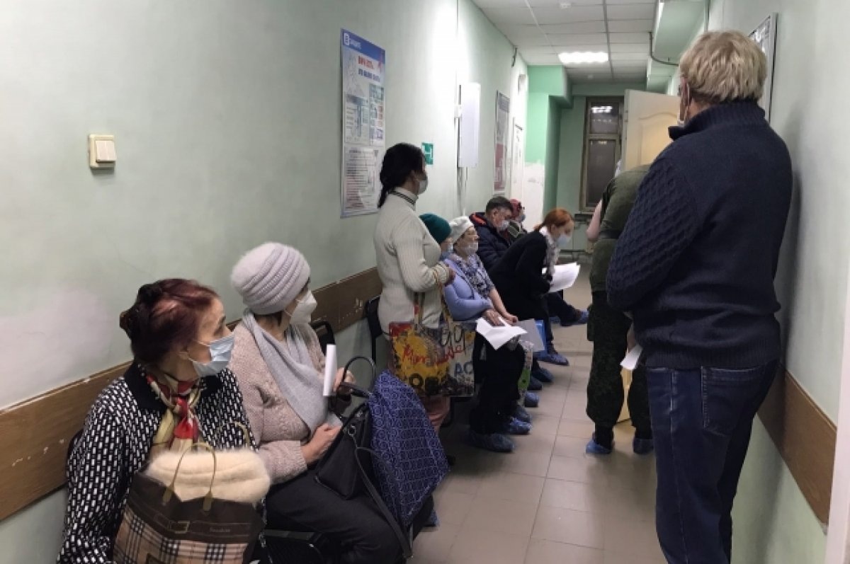   График работы поликлиник в новогодние праздники утвердили в Приангарье