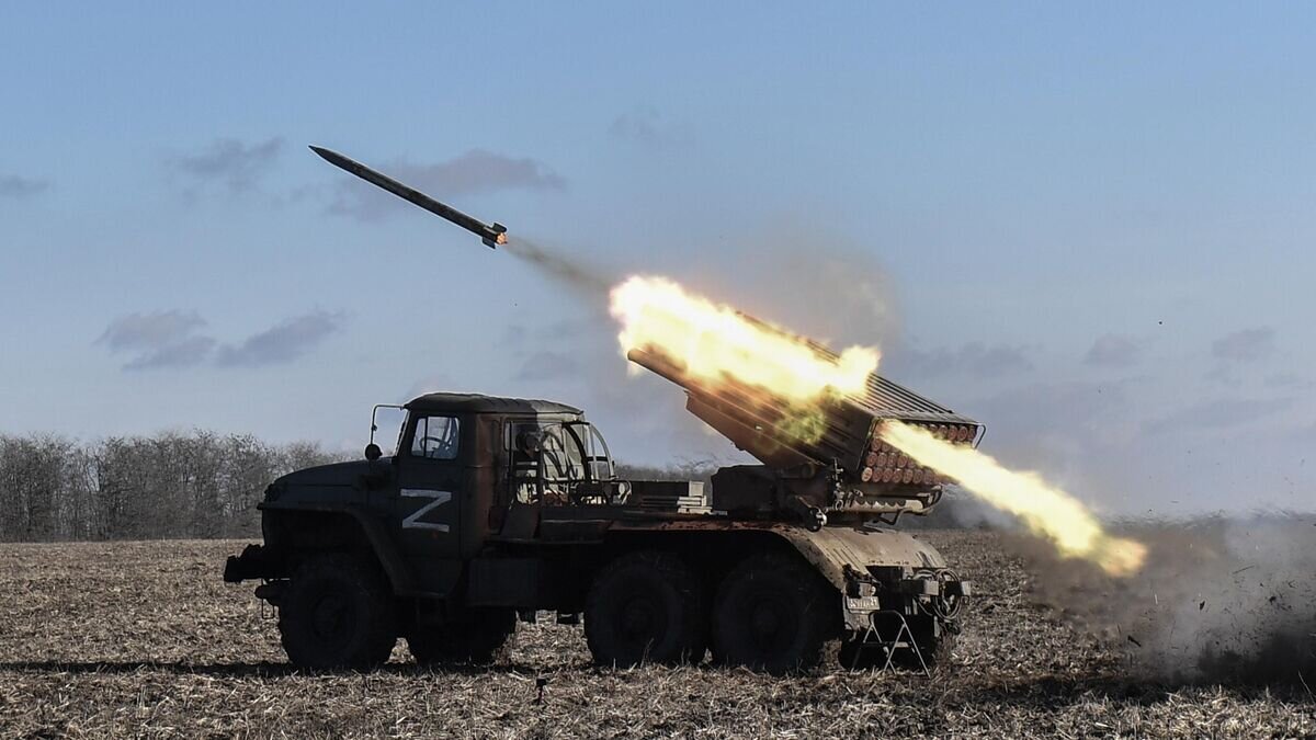    Реактивная система залпового огня "Град" Вооруженных сил РФ, задействованная в специальной военной операции© РИА Новости / Константин Михальчевский