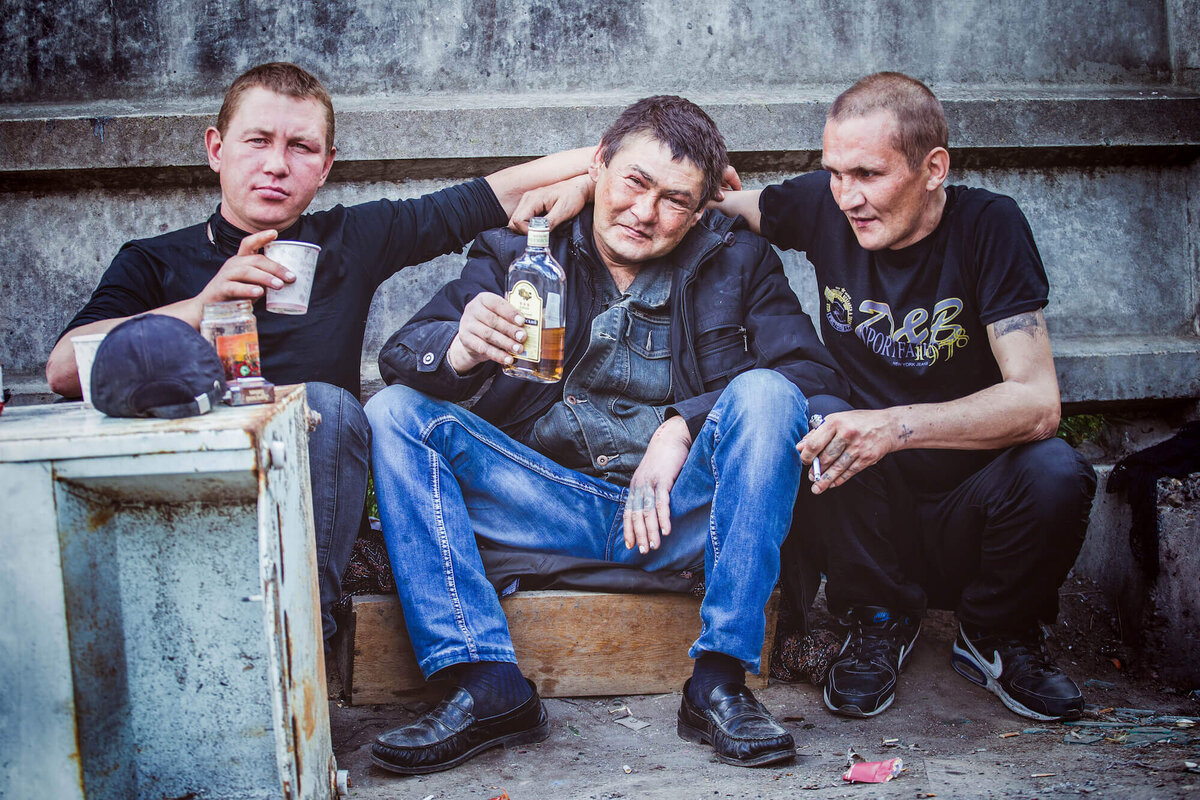 Алкоголики в москве