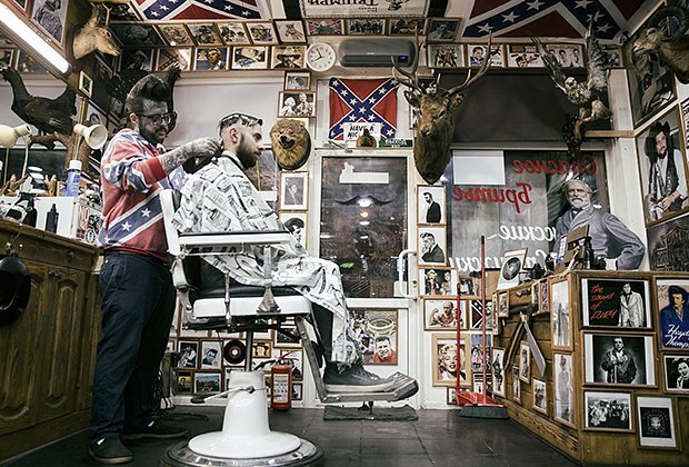 Барбершоп Teddy's Rock'N'Roll Barbershop And Tattoo в Москве
Фото: Олег Севастьянов / Lenta.ru
