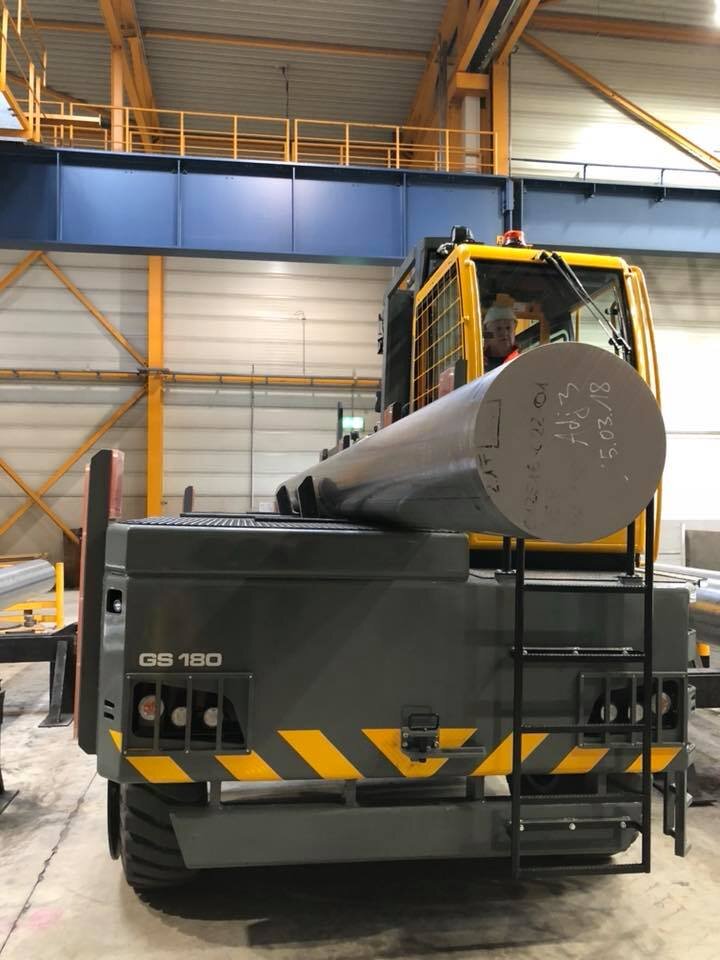 Погрузчик для перевозки труб