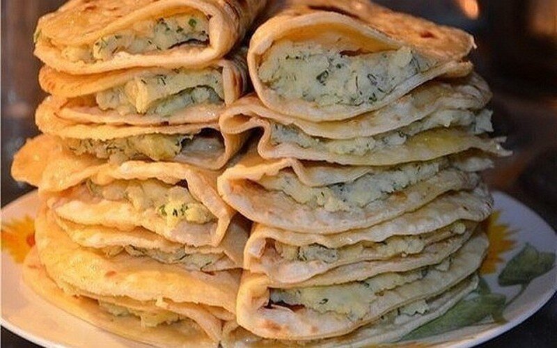 Кузикмяк с начинкой из картошки и лука. 