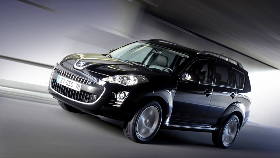 Акция распространяется на Peugeot 4007 и Citroen C-Crosser, которые были проданы с февраля 2008 года по сентябрь 2014-го. В сумме это 19 688 машин, а Аутлендеров было отозвано 86 620. Вот так в старой троице клонов распределялся спрос.