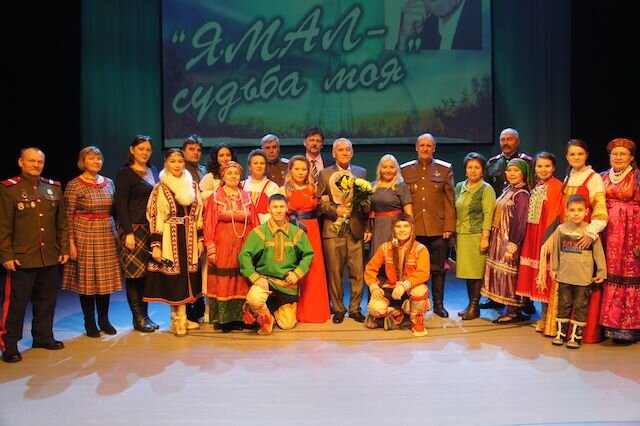 В Сибири до революции 1917-го был такой праздник День Сибири, или еще его называли Днем Благодарения Сибири.