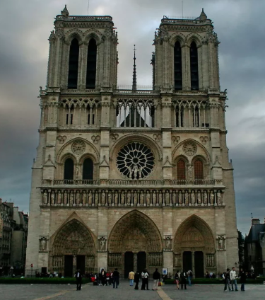 Да, да. Жанна д'Арк, горбун отверженный с проклятьем на челе и иже с ними. 
Фанаты Age of Empires 2 видели его горящим не раз.