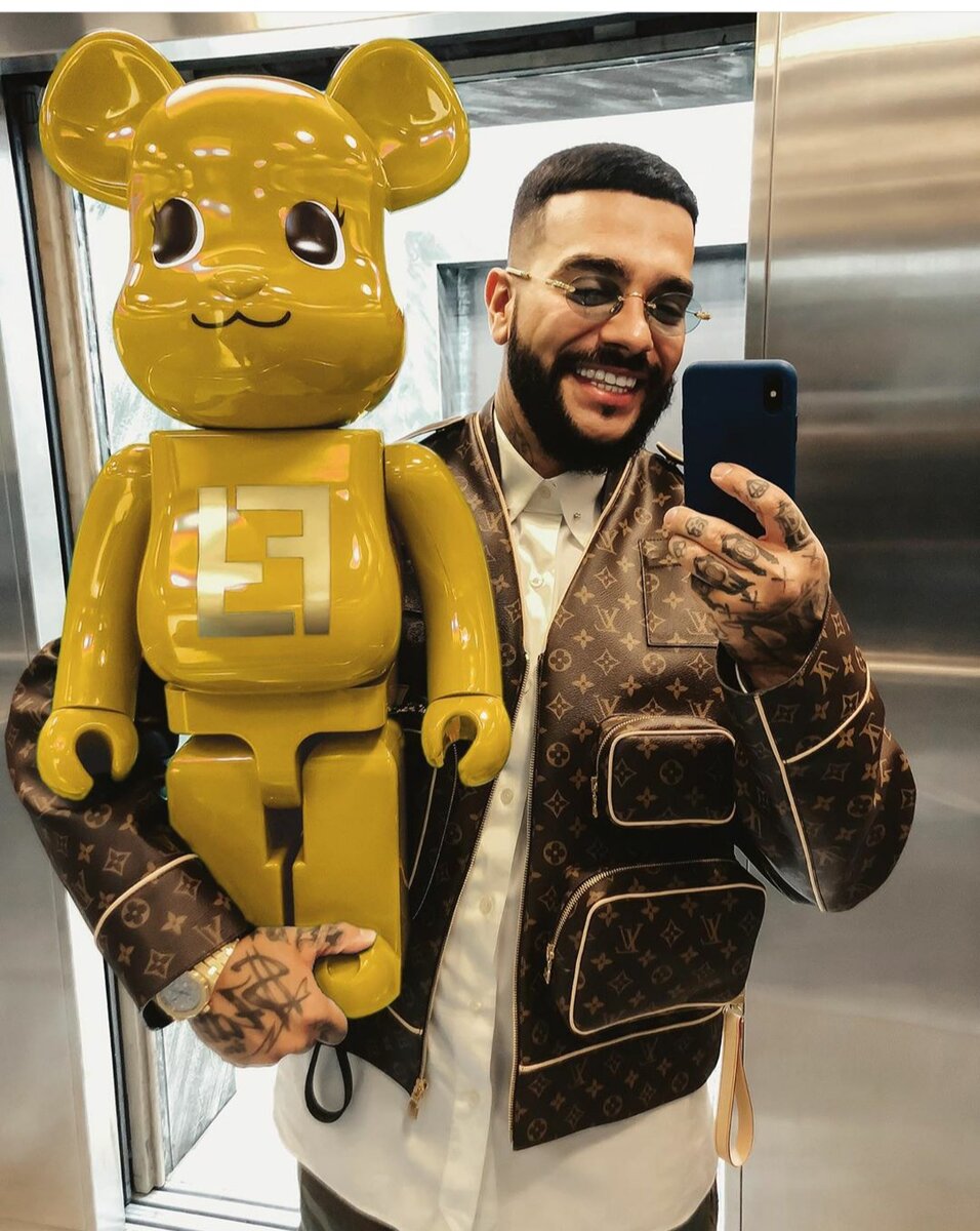 Мишки тимати. Bearbrick Тимати. Bearbrick Fendi. Bearbrick Louis Vuitton. Коллекция Bearbrick Тимати.