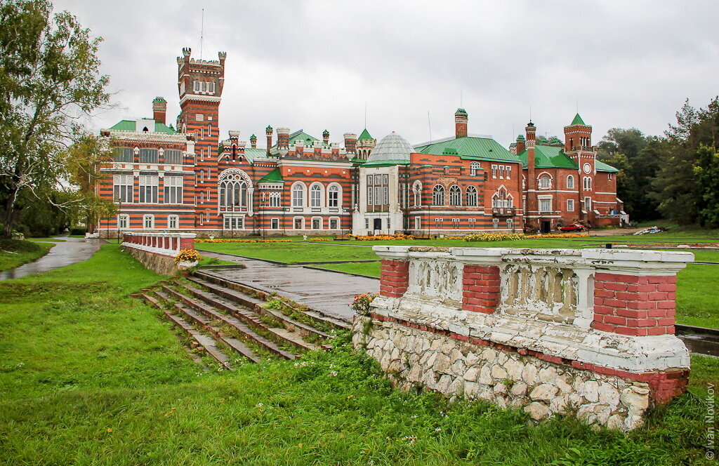 Юрино шереметьевский замок фото