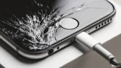 Разбитый экран айфона