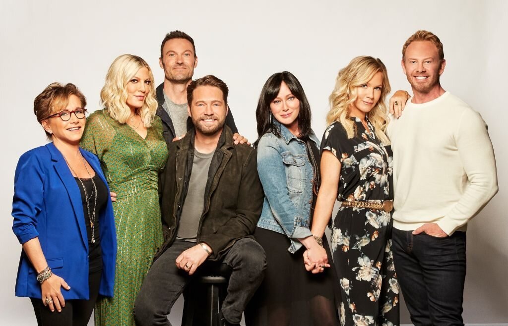 Актерский состав сериала BH90210