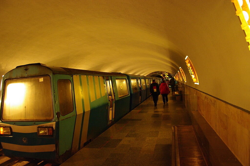 Новоафонская пещера метро