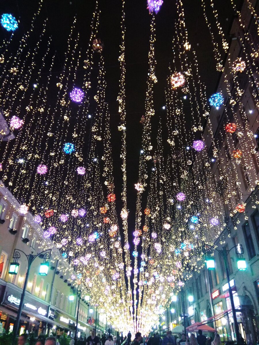 Респект тому, чья идея так украсить улицы 