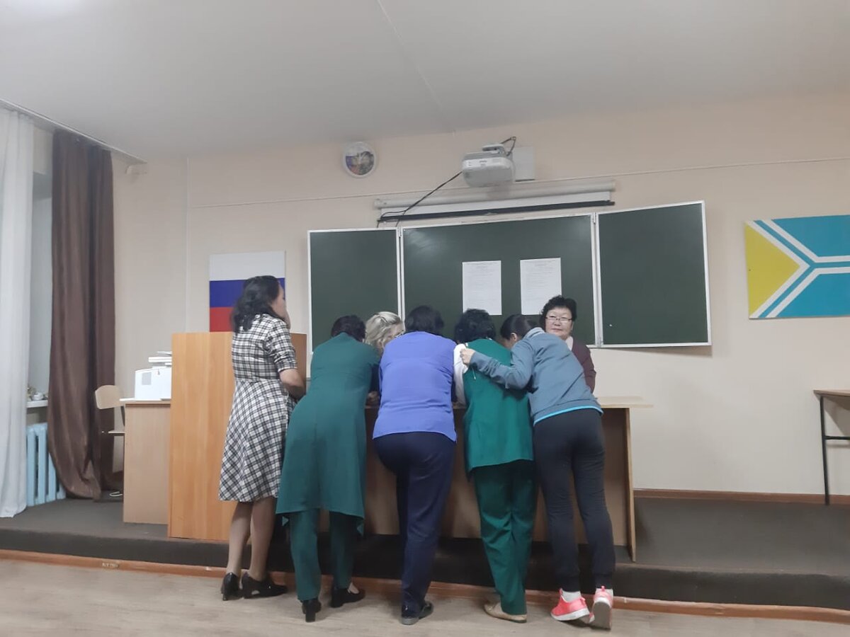 Члены УИК  закрыли обзор наблюдателям для фальсификации итогов