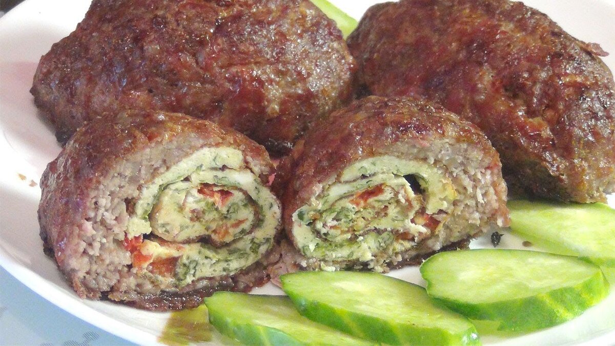 Мясные зразы с омлетом.