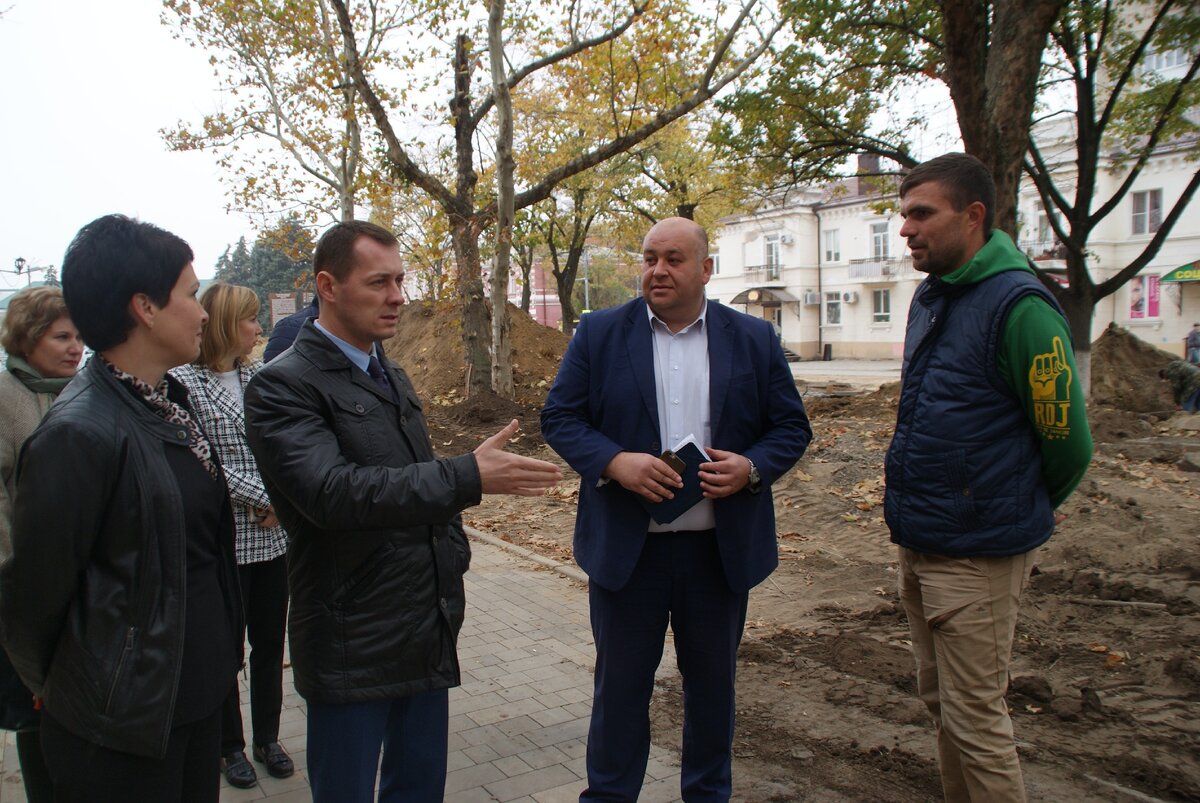 Петровский бульвар не станет менее зеленым, чем он был ранее, – отметил глава Администрации.
