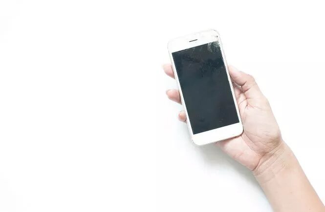 Защитное стекло на iPhone – как выбрать, где купить