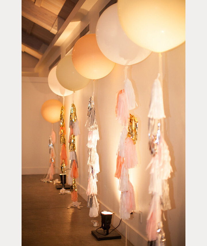 Шарики с кисточкой