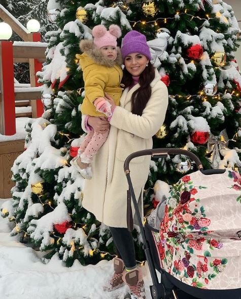 Ольга и Василиса Дмитренко (Рапунцель)  (фото из Instagram)