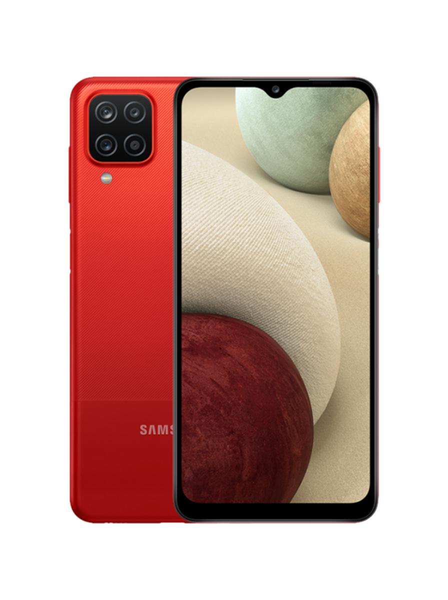 Основные характеристики
Страна-производитель	Вьетнам
Год релиза	2020
Поддержка сетей 2G	GSM 900, GSM 1800, GSM 850, GSM 1900
Поддержка сетей 3G	UMTS 900, UMTS 2100, UMTS 850
Поддержка сетей 4G (LTE)	LTE 2600 (B7), LTE 850 (B5), LTE 1800 (B3), LTE 2100 (B1), LTE 800 (B20), LTE 700 (B28), LTE 900 (B8)
Формат SIM-карт	Nano-SIM (12.3x8.8x0.67 мм)
Количество SIM-карт	2 SIM
Диагональ экрана (дюйм) 	6.5"
Разрешение экрана	1600x720
Плотность пикселей	269 ppi
Технология изготовления экрана	PLS
Материал корпуса	пластик
Версия ОС	Android 10
Производитель процессора	MediaTek
Модель процессора	MediaTek Helio P35 MT6765
Частота работы процессора	1.8 ГГц, 2.3 ГГц
Графический ускоритель	PowerVR GE8320
Объем оперативной памяти	3 Гб
Объем встроенной памяти	32 Гб
Количество основных (тыловых) камер	4
Количество мегапикселей основной камеры	48+5+2+2 Мп
Количество мегапикселей фронтальной камеры	8 Мп
NFC 	есть
Интерфейс зарядки	USB Type-C
Разъем для наушников	Mini Jack 3.5 мм
Тип аккумулятора	Li-polymer
Емкость аккумулятора	5000 мА*ч
Время работы в режиме разговора	34 ч
Габариты (ШхВхТ) мм	75.8х164х8.9 мм
Вес	205 г
Комплект поставки
В комплект с Galaxy A12 положили вполне стандартный набор, сюда входят: зарядное устройство, кабель USB Type-C, ключ для извлечения SIM-карты, документация



1. Документация
Довольно обычная сборка. В документацию положили 2 книжечки, одна из которых является гарантийным талоном на смартфон, вторая руководством пользователя



2. Блок зарядки
Стандартный блок от компании Samsung. Блок имеет максимальную мощность на выходе 15 Вт, напряжение питания 100-240 В/50-60 Гц



3. Кабель для зарядки
В комплекте имеется кабель USB Type-C. По размерам кабель составляет 0,5 м, что является вполне стандартным размером. Концы кабеля вполне качественные и надежные. Впрочем, чего же еще ждать от мирового бренда



Внешний вид
Картонная коробка Galaxy A12 по сути в привычной манере компании. Белая прочная коробка, выполненная в стиле спичечного коробка, то есть выдвижением. На самой коробке имеется изображение смартфона на белом фоне с разных ракурсов, а так же надпись названия смартфона



Внешний вид устройства потрясающий, смартфон прекрасно ложится в руку. Цветовые гаммы у смартфона в трех цветах: черный, красный и синий. В моем обзоре черная модель смартфона. Корпус A12 разделен на две зоны текстур: нижняя часть матовая, верхняя часть ребристая. Именно благодаря такому покрытию смартфон удобно ложится в руку, помимо того что он лежит в руке качественно, так же его приятно держать



Так же здесь располагается блок камер. Здесь их целых 4 модуля. Сенсор основной камеры 48 Мп, остальные камеры по 5 Мп, 2 Мп, 2 Мп. Чуть ниже расположена светодиодная вспышка



С правой стороны смартфона расположена качелька регулятора громкости смартфона, а чуть ниже нее расположили кнопку включения\выключения устройства, в которую встроен сканер отпечатков пальцев. данный сенсор в смартфоне работает очень хорошо, срабатывает сразу при прикосновении, качество главный приоритет компании



На левой стороне располагается слот для сим-карт, в который можно вставить 2 Sim-карты и флеш-карту



Снизу смартфона располагаются разъемы устройства: разъем для подключения зарядного устройства USB Type-C, микрофон, разъем для подключения наушников Mini Jack 3.5 мм



Сверху расположен дополнительный микрофн, для разговора по громкой связи, видеозвонков



Спереди смартфон выглядит современно. Большой экран 6,5 дюймов, матрица смартфона PLS, разрешение 1600x720. Смартфон на солнце вполне читабельный, можно разглядеть весь экран, блеклостей нет

Производительность
Работаем Galaxy A12 на базе процессора MediaTek Helio P35 MT6765 с графическим ускорителем PowerVR GE8320. Процессор довольно слабоват, конечно, и далеко не игровой, но смартфона  начального уровня за такую цену весьма сойдет. Данный вид процессора должен поддерживать основные приложения современности.
Внутри смартфона данной модели заключено 3 Гб оперативной памяти, что вполне достаточно для быстрого реагирования смартфона, а основной памяти 32 Гб, но если ее будет маловато, то можно добавить карту памяти вплоть до 1024 ГБ

Камеры
Как уже было сказано камеры в смартфоне установлены довольно хороший. Основная камера 48 Мп. Снимки получаются достаточно высокого качества. Но единственный минус, что в данном устройстве отсутствует режим ночной съемки. Сверширокоугольная камера составляет 5 МП, угол обзора данной камеры 123 градуса, что позволяет охватить намного больше .чем на основную камеру. На данных фотографиях ракурс с одного и того же места, 1 фото с основной камеры,2 фото с камеры сверширокоугольной

В устройстве присутсвует модуль для макросъемки. Он здесь 2 Мп. Фотографии получаются качественные и достаточно яркие. 



Так же в данном устройстве присутствует еще 1 модуль на 2 Мп, который позволяет размывать задний фон при фотографировании. Таким образом основной предмет фотографирования выделяется, а фон сзади него размыт. Эта функция позволяет делать потрясающие снимки.

Батарея
Что же касаемо батареи смартфона, то здесь емкость аккумулятора составляет 5000 мАч, чем может похвастаться не каждый бюджетный смартфон. аккумулятор смартфон действительно держит превосходно. Его одного заряда хватает на 14-15 часов в игры, 20 часов просмотра видео и фильмов. Если же смартфон используется для соц. сетей, редких просмотров видео, разговоров и иногда игр, то его одного заряда вполне хватит на 2 суток.

Тесты
Тесты GPS

Тесты GPS я проводил, используя приложение GPS Test. Сразу же после открытия данного приложения смартфон сразу определил 37 спутников, которые находятся вокруг устройства. Связь в данном направлении у смартфона просто отличная

Тесты бенчмарками

Тесты производительности смартфона проводились в приложениях 3DMark, CPU Trottling Test.

3DMark

Данный тест покажет нам , как смартфон реагирует на воздействие на него графики, высокой нагрузки на процессор и оперативную память. Тут же будет итоговый результат, который показывает насколько смартфон готов к условиям повышенной нагрузки, сколько FPS он выдает, какая у него графическая мощность и как быстро он теряет заряд при условиях максимальной нагрузки.

Результаты

Как и ожидалось во время теста смартфон очень сильно зависал и его FPS просто не поднималось даже выше 3 кадров. Во время теста на ощупь смартфон безумно сильно нагрелся.





CPU Trottling Test

В данном тесте мы увидим провалы процессора при нагрузках на него. Не каждый бюджетный смартфон доходит выше 80 процентов нагрузок. 

Результаты

Что же касаемо данного теста, то здесь тоже результаты так же не оправдали ожиданий. Процессор постоянно проседал ниже 50%, что говорит о плохой производительности смартфона. Особенно явно проседания заметны после 1 минуты теста. Именно после этого периода смартфон просто перестал нормально работать, а его процессор был настолько загружен, что производительность не могла подняться выше 80 процентов