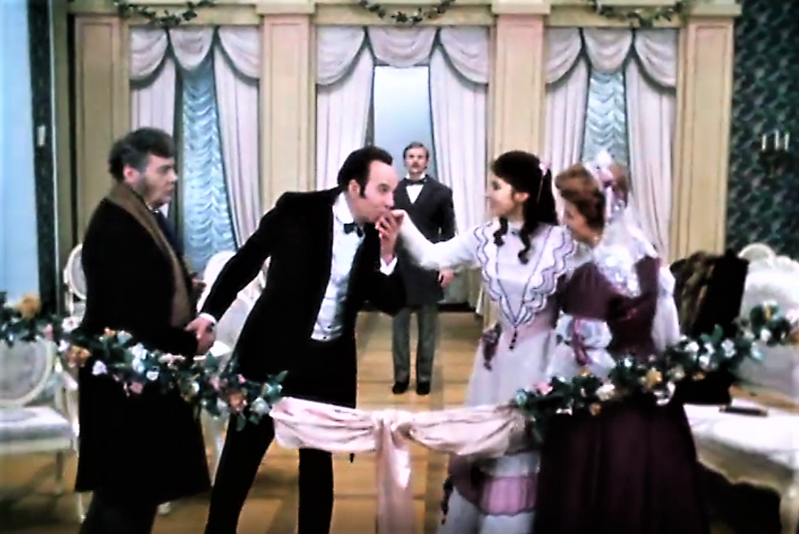 Кадр из телеспектакля "Свадьба Кречинского" (1975)