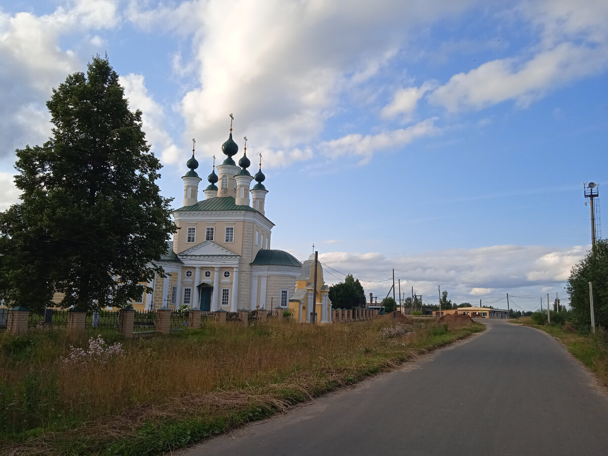 Вид с улицы Рабочая. Фото автора, 26 июля 2022г.