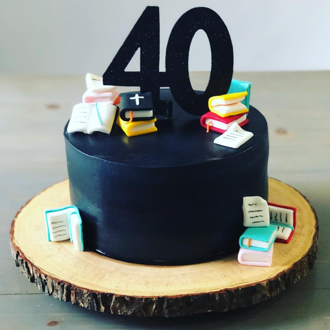 Почему нельзя справлять 40. Торт на 40 лет. День рождения 40 торт. Торт на день рождения 40 лет. Торт на юбилей 40 лет.